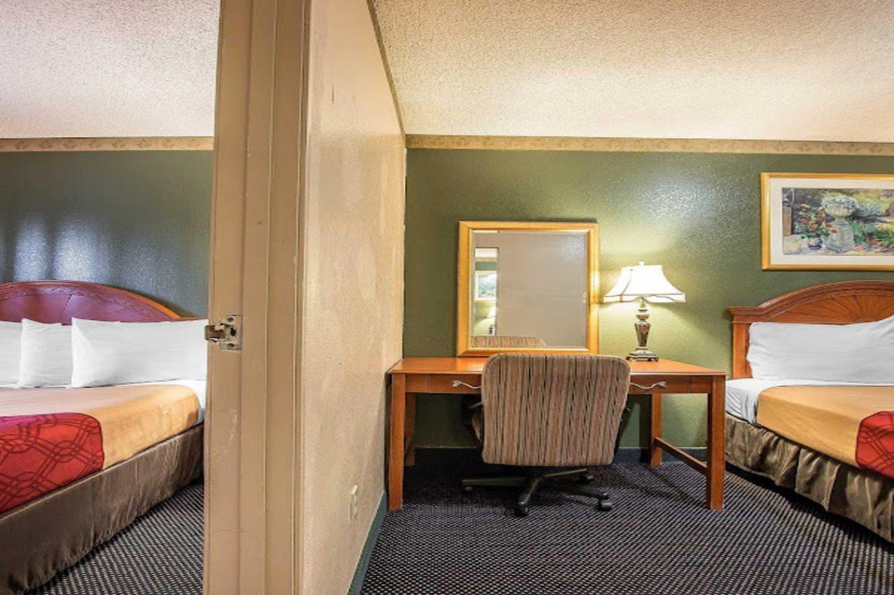 Econo Lodge Anaheim North Exterior foto
