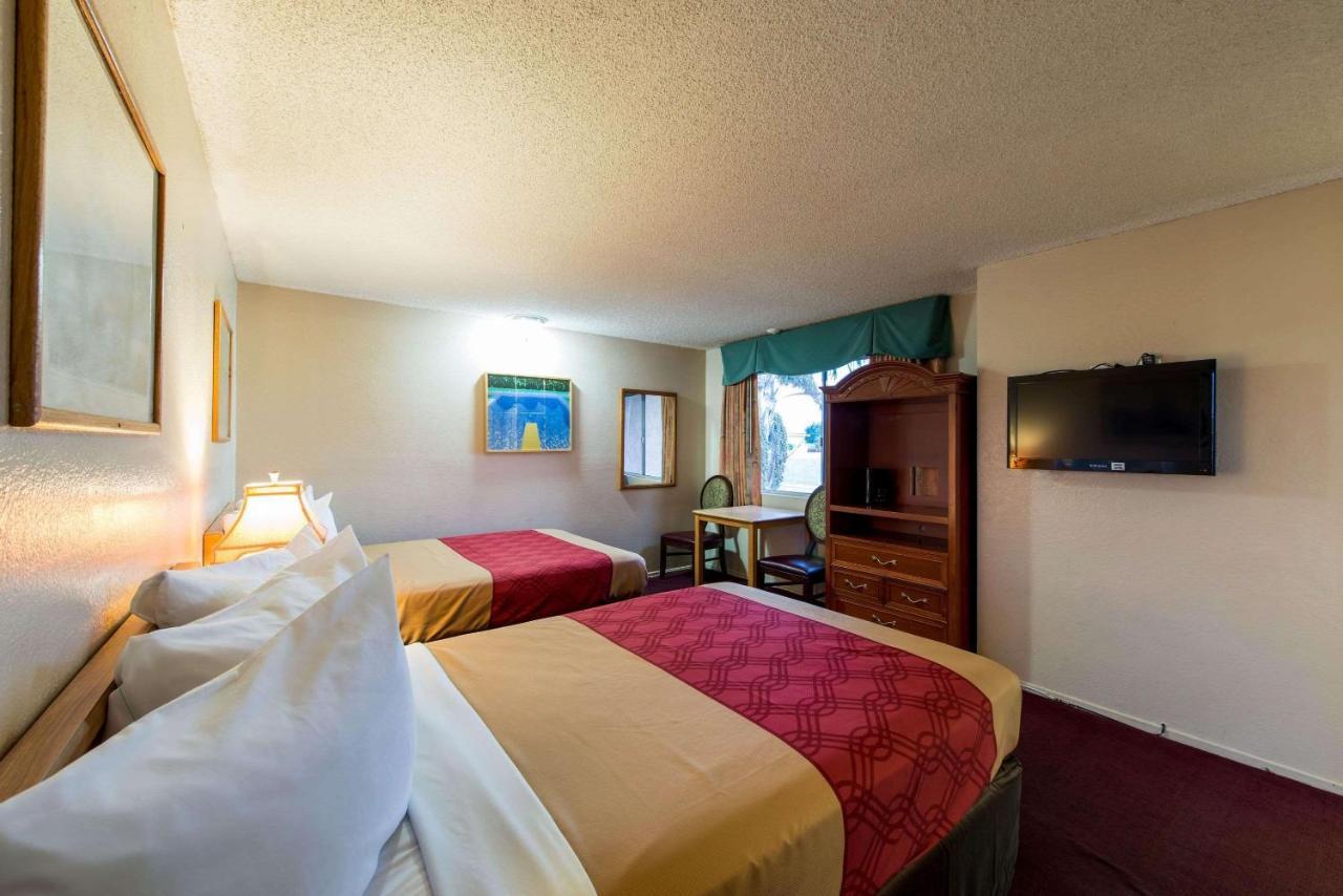 Econo Lodge Anaheim North Exterior foto